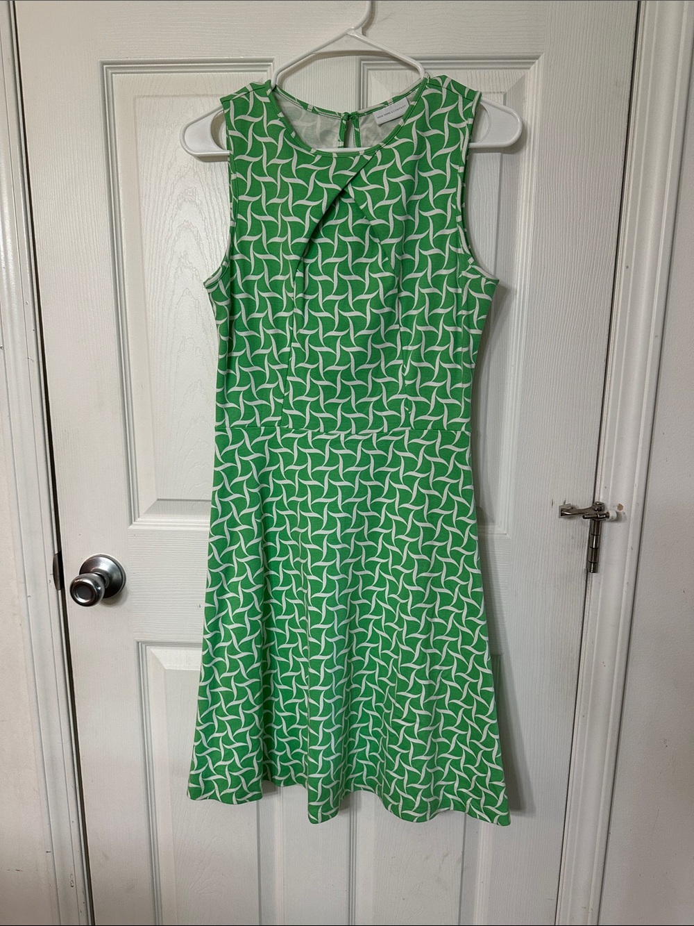 New York & Company Green and White Geometric Sleeveless Midi Dress